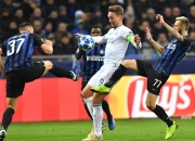 开云-赛地聚焦：荷甲转会期热度飙升，埃因霍温复出首秀，压力陡增，团队化学反应显著-开云